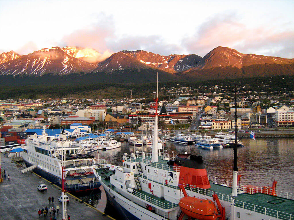 Ushuaia_port